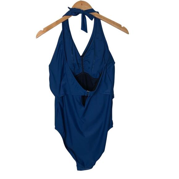 Motherhood Bounceback One-piece Swimsuit Shaping Slimming Green Size: M Beach - Picture 2 of 12